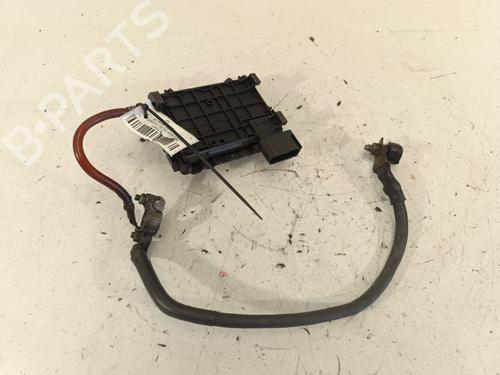 Sikringsdåse SEAT LEON (1M1) 1.9 TDI (150 hp) 29240227