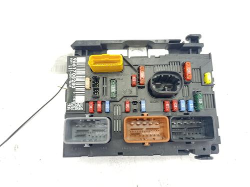 fuse-box-peugeot-207-wa_-wc_-2006-2007-2008-2009-2010-2011-2012-2013-2014-2015-32332038 main image