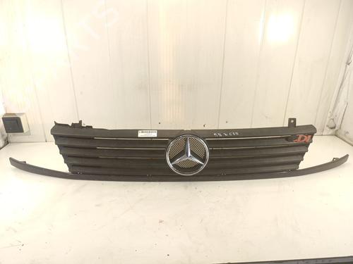 Used Grille MERCEDES-BENZ VITO Van (W638) 112 CDI 2.2 (638.094) (122 hp) 29866497