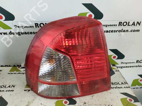 Used Left taillight KIA SHUMA II Saloon (FB) [2001-2004]  4057379