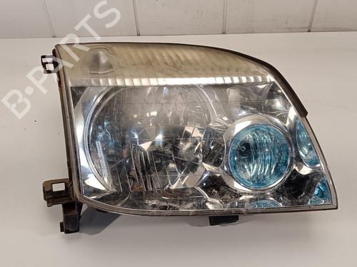 Right headlight NISSAN X-TRAIL I (T30) 2.2 DCi (114 hp) 13930560