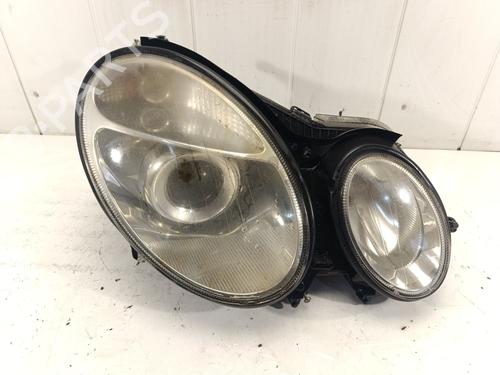 Used Right headlight MERCEDES-BENZ E-CLASS (W211) E 400 CDI (211.028) (260 hp) 30044226