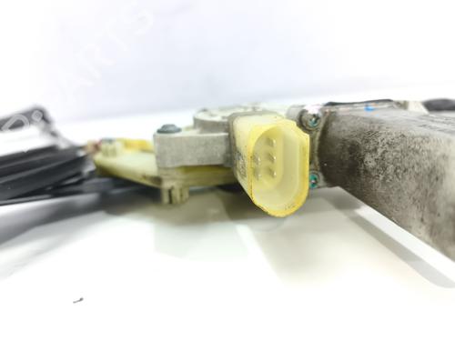 Front right window mechanism BMW 1 (E87) 116 d | BP40259673C23 - Image 3
