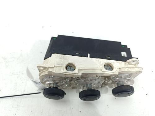 climate-control-honda-civic-vii-hatchback-eu-ep-ev-2000-2001-2002-2003-2004-2005-2006-31864512 main image