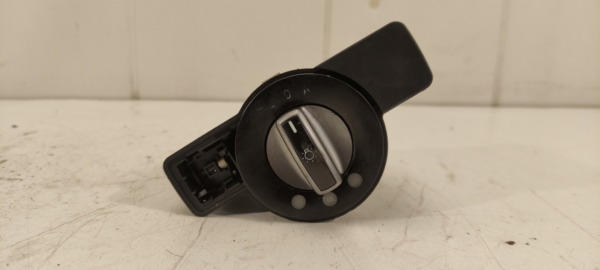 Headlight switch MERCEDESBENZ CCLASS (W204) C 220 CDI (204.002) 9150832 BParts