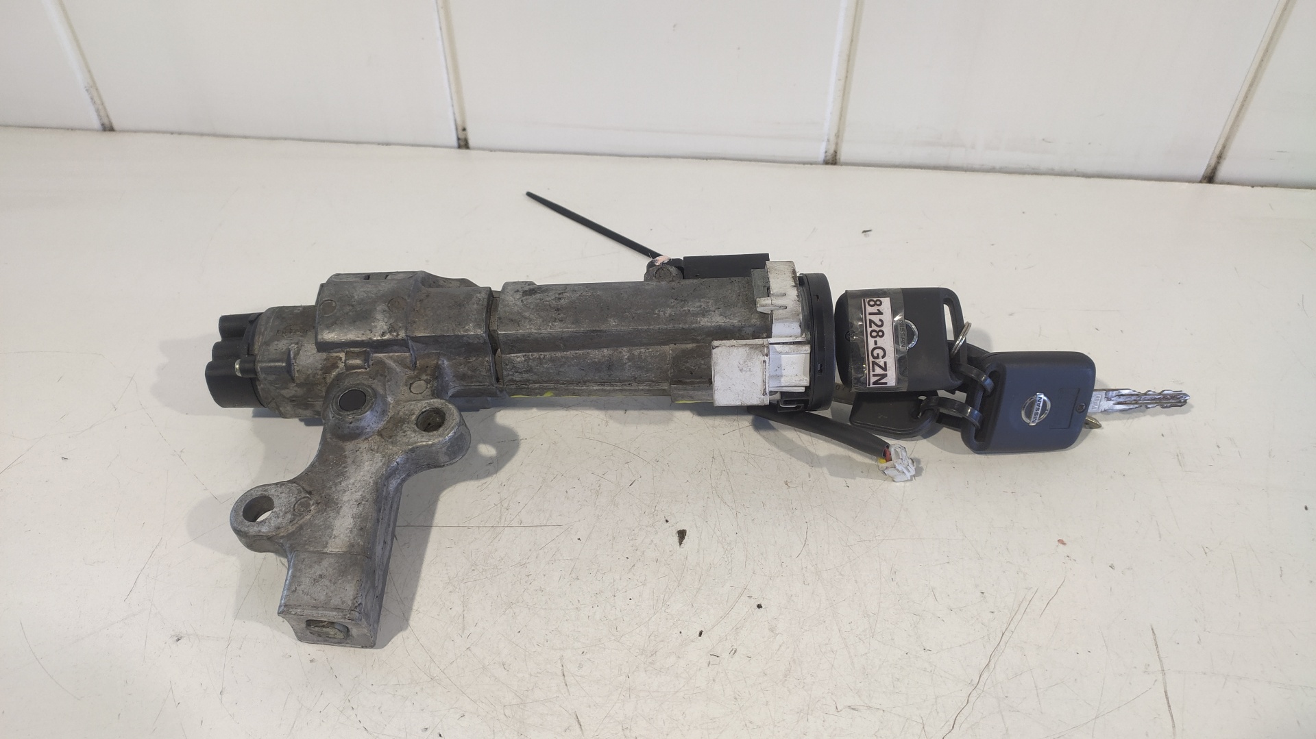 Ignition barrel NISSAN NP300 NAVARA (D40) 2.5 dCi 4WD (D40TT, D40T