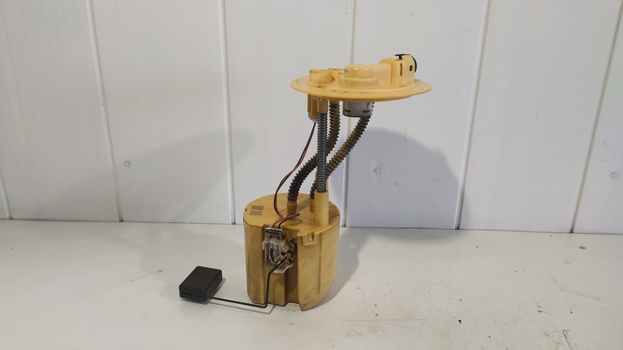 Fuel pump TOYOTA YARIS (_P9_) 1.4 D4D (NLP90_) 7636081 BParts