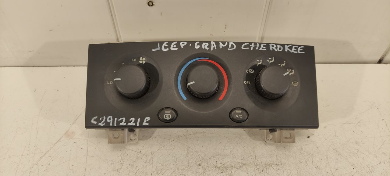 Climate control JEEP GRAND CHEROKEE II (WJ, WG) 3.1 TD 4x4 9704002 B