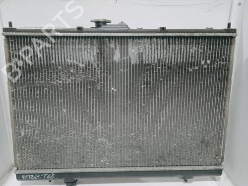 Used Water radiator MITSUBISHI SPACE WAGON (N9_W, N8_W) 2.4 GDI (N84W) (147 hp) 4277707