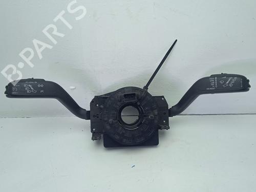 Forlygtekontakt SEAT IBIZA IV (6J5, 6P1) 1.6 TDI (90 hp) 31620842