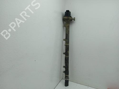 Used Injection rail Injection rail 4357241 4357241