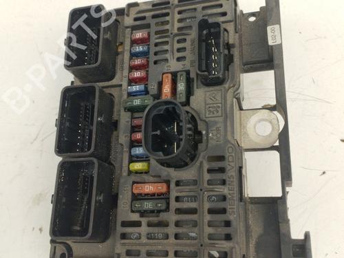 Used Fuse box Fuse box 38488433 38488433