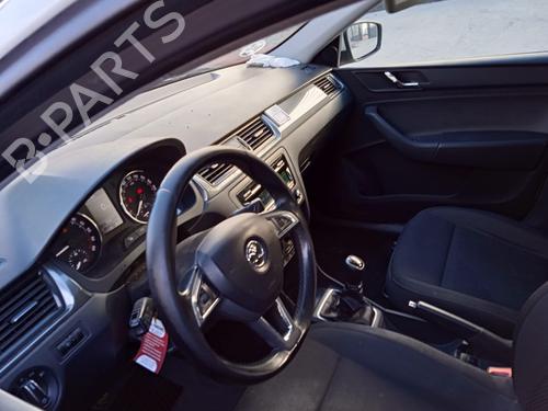 Right front steering knuckle SKODA RAPID (NH3, NK3, NK6) 1.6 TDI | BP11164656M26