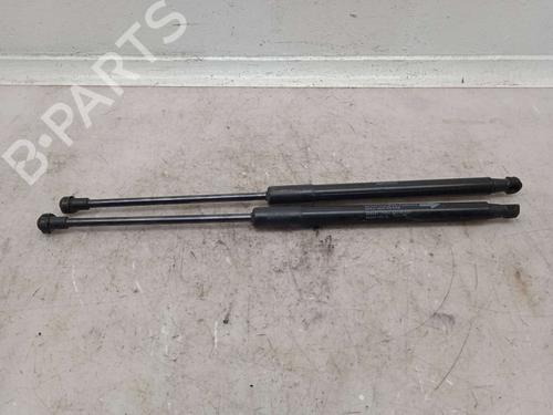 Used Tailgate lift support Tailgate lift support TOYOTA YARIS (_P9_) 1.4 D-4D (NLP90_, NLP90R) (90 hp) 15280923 15280923