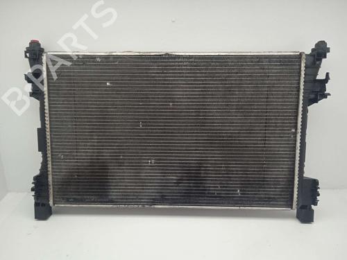Used Water radiator Water radiator MERCEDES-BENZ C-CLASS (W203) C 220 CDI (203.006) (136 hp) 21570355 21570355