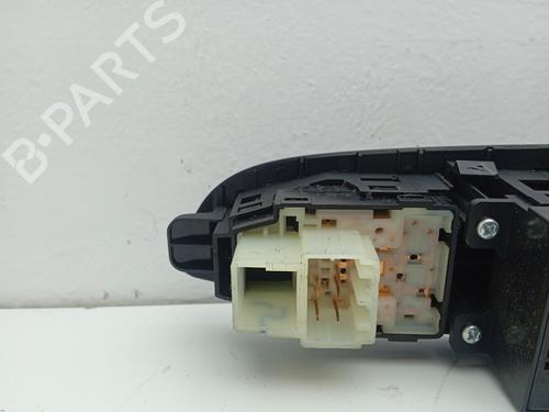 Left front window switch HYUNDAI i20 II (GB, IB) 1.2 | BP24403867I27 