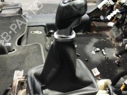 Gearstang KIA CARENS IV [2013-2026]  31617807