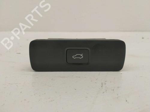 Used Switch Switch VOLVO XC60 II (246) B5 Mild-Hybrid AWD (250 hp) 40096141 40096141