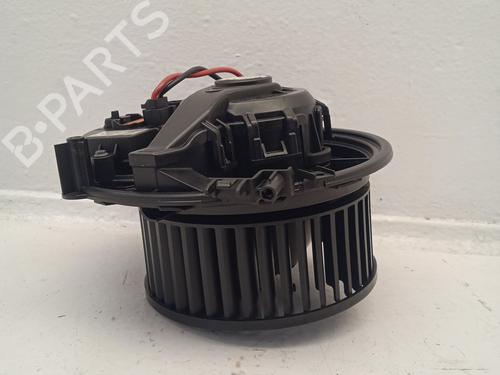 Used Heater blower motor Heater blower motor SEAT ATECA (KH7, KHP) 1.5 TSI (150 hp) 33986348 33986348