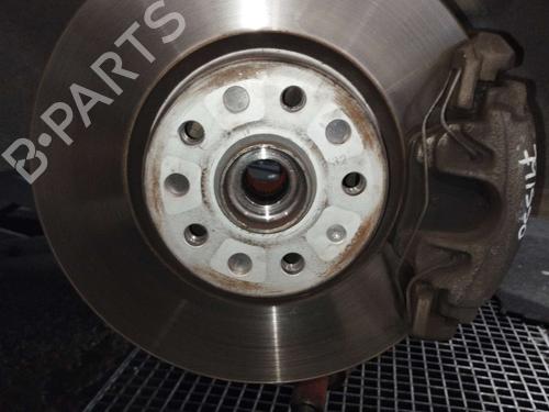 Used Right front steering knuckle VW PASSAT B6 (3C2) 2.0 TDI 16V (140 hp) 18132870