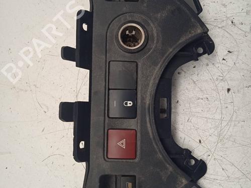 other-peugeot-partner-tepee-9680931977-2008-11648079 main image