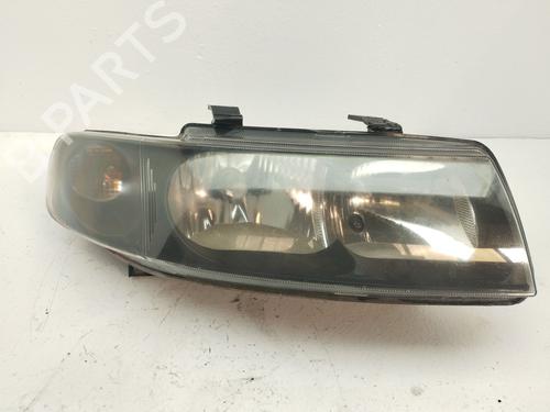 Used Right headlight Right headlight SEAT TOLEDO II (1M2) 1.9 TDI (110 hp) 31942858 31942858