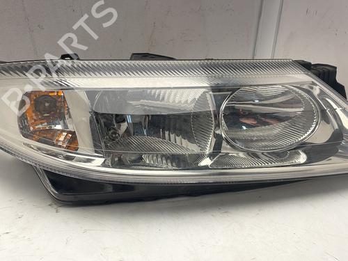Used Right headlight RENAULT LAGUNA II (BG0/1_) 1.9 dCi (BG08, BG0G) (120 hp) 4303562