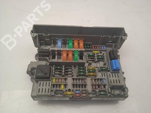 Used Fuse box BMW 3 (E90) 318 d (122 hp) 11152993