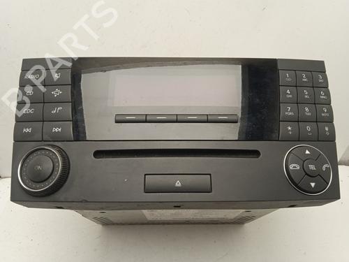 Used Radio Radio MERCEDES-BENZ CLS (C219) CLS 350 (219.356) (272 hp) 11148294 11148294