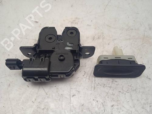 tailgate-lock-renault-clio-iv-bh_-846300003r-2012-2013-2014-2015-2016-2017-2018-2019-2020-2021-11159699 main image