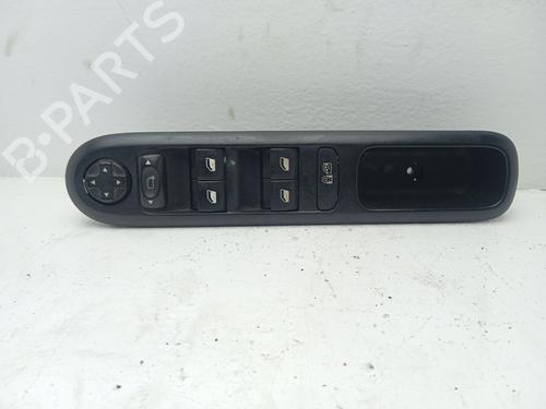 Used Left front window switch Left front window switch PEUGEOT 5008 (0U_, 0E_) 1.6 HDi (114 hp) 33816163 33816163