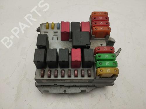 Used Fuse box Fuse box 21796284 21796284
