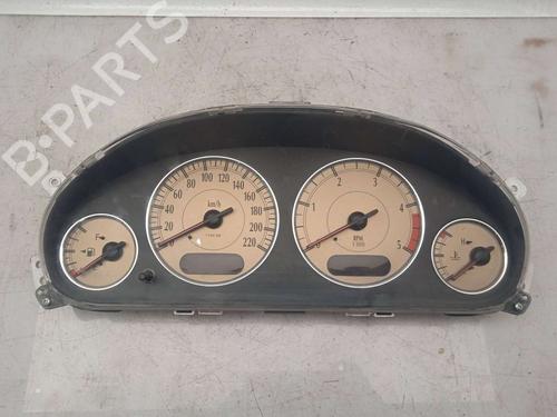 Used Instrument cluster CHRYSLER VOYAGER IV (RG, RS) [1999-2008]  11160561