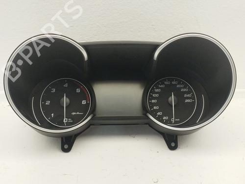 Used Instrument cluster Instrument cluster ALFA ROMEO GIULIA (952_) 2.2 D (952ALA25, 952AFM25, 952APA2) (190 hp) 40012434 40012434
