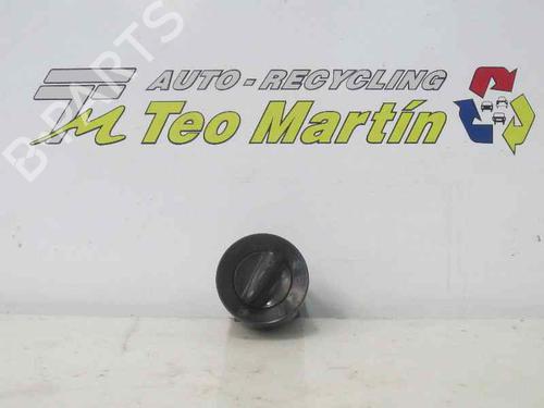 Used Headlight switch SKODA SUPERB I (3U4) 2.8 V6 (193 hp) 4370906