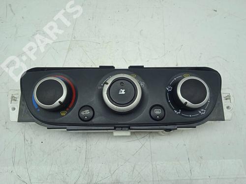 climate-control-renault-megane-iii-hatchback-bz01_-b3_-t1001786g-2008-11722440 main image