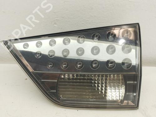 right-tailgate-light-mitsubishi-outlander-ii-cw_w-2005-2006-2007-2008-2009-2010-2011-2012-35955224 main image
