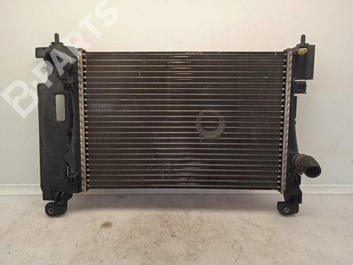 Used Water radiator FIAT GRANDE PUNTO (199_) 1.4 16V (199BXG1B, 199AXG1B) (95 hp) 11161531