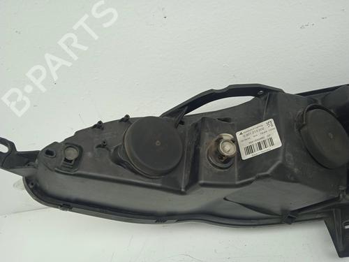 Right headlight PEUGEOT 407 (6D_) 2.0 HDi 135 (6DRHRH, 6DRHRE, 6DRHRG, 6DRHRJ) | BP17897117C29 