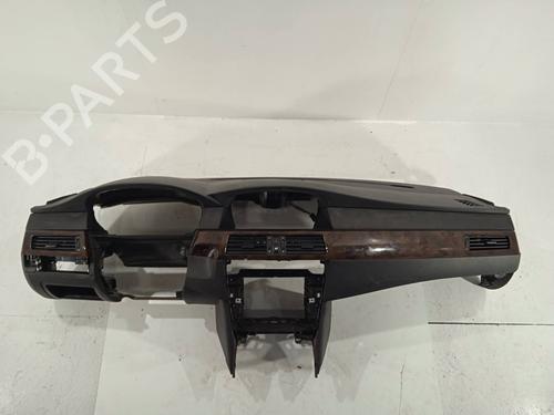 Used Dashboard BMW 5 (E60) 530 d (231 hp) 12320898