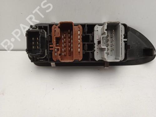 Used Left front window switch RENAULT LAGUNA II (BG0/1_) 1.9 dCi (BG08, BG0G) (120 hp) 4354681