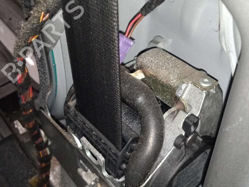 Used Front left seatbelt AUDI A6 C6 (4F2) 3.2 FSI quattro (255 hp) 16467145