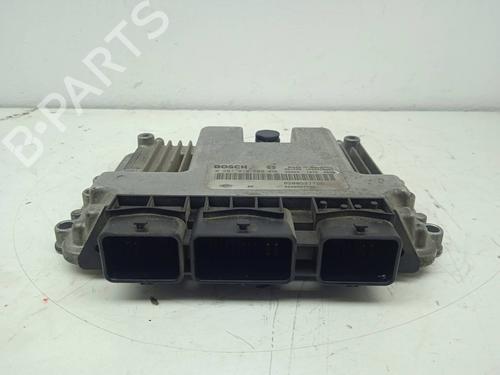 Used Engine control unit (ECU) Engine control unit (ECU) RENAULT MEGANE II (BM0/1_, CM0/1_) 1.9 dCi (BM0G, CM0G) (120 hp) 11833732 11833732