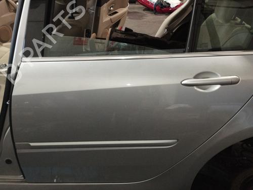 Used Left rear door RENAULT LAGUNA III (BT0/1) [2007-2015]  17559642