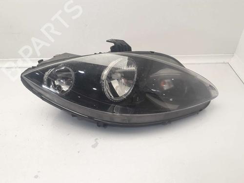 Used Left headlight SEAT LEON (1P1) 1.9 TDI (105 hp) 31614246