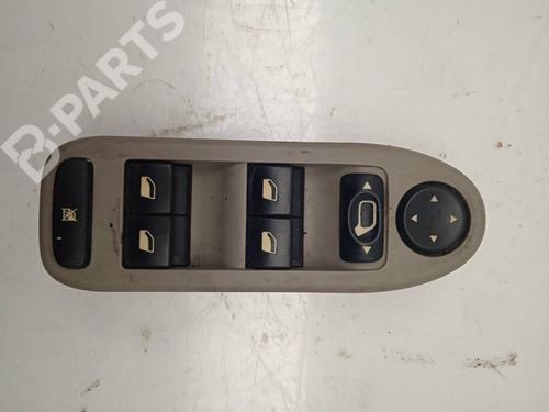 Used Left front window switch Left front window switch CITROËN C5 II (RC_) 1.6 HDi (RC8HZB) (109 hp) 11158014 11158014