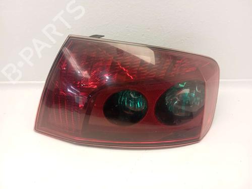 Used Right taillight PEUGEOT 407 (6D_) [2004-2011]  31615554