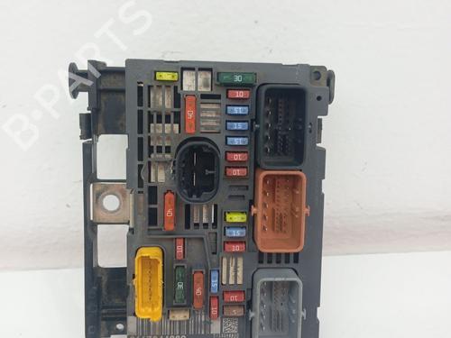 Used Fuse box Fuse box CITROËN C5 III (RD_) 2.0 HDi 140 (RDRHF8, RDRHFA, RDRHA8, RDRHAJ) (140 hp) 35723062 35723062