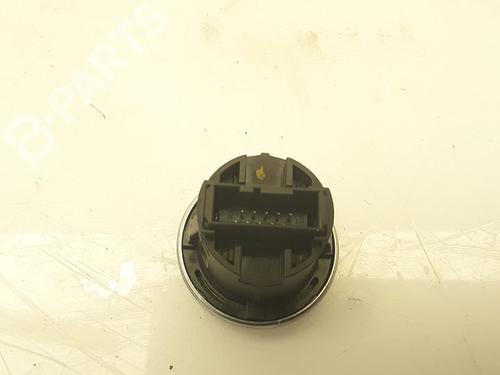 Switch BMW 3 (E90) 318 d | BP11152988I30