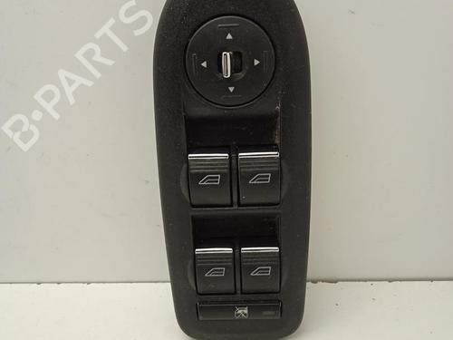 Used Left front window switch FORD KUGA I 2.0 TDCi (136 hp) 4622024